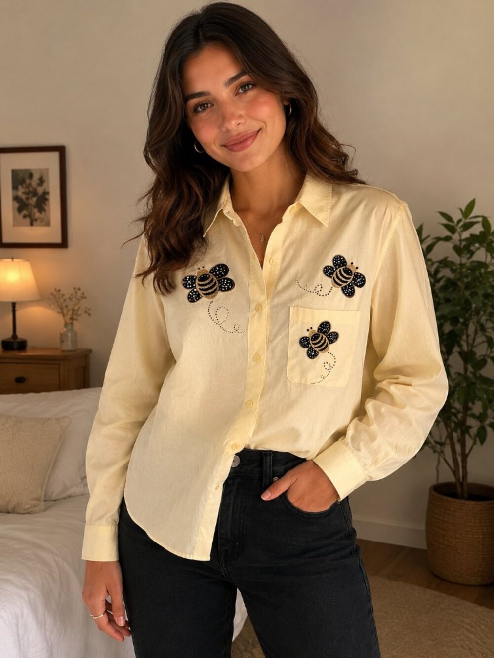 Las Olas - Yellow Women’s Embellished Bee Button-Up Blouse size medium